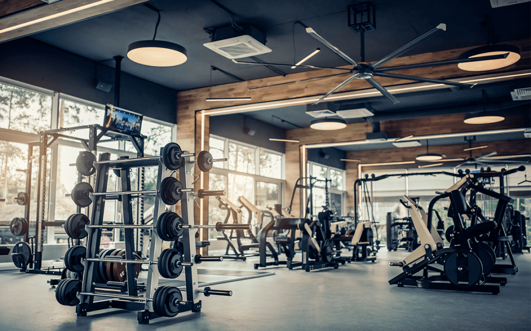 ¡En su primer día! Hombre provoca incidente en el gimnasio